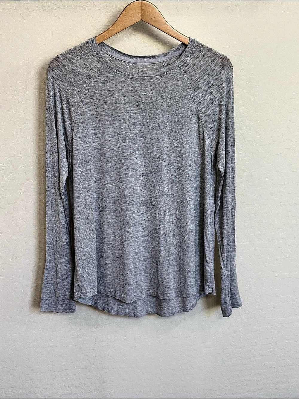 OFFLINE by Aerie Grey Heather Raglan Long Sleeve Top Large L Ultra Soft